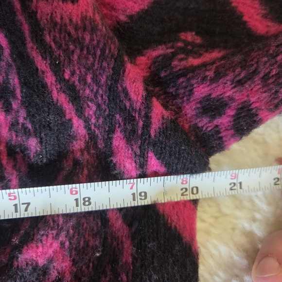 Anthropoligie Vilagallo Abstract Fringe Wool Blend Sweater Womens Size Small - Picture 4 of 8